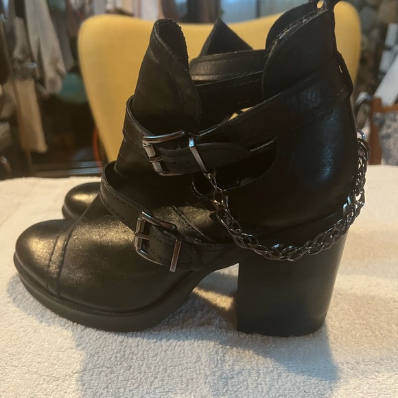 SCHUTZ booties leather size EUR 40 =USA 9.5 - Picture 2 of 6